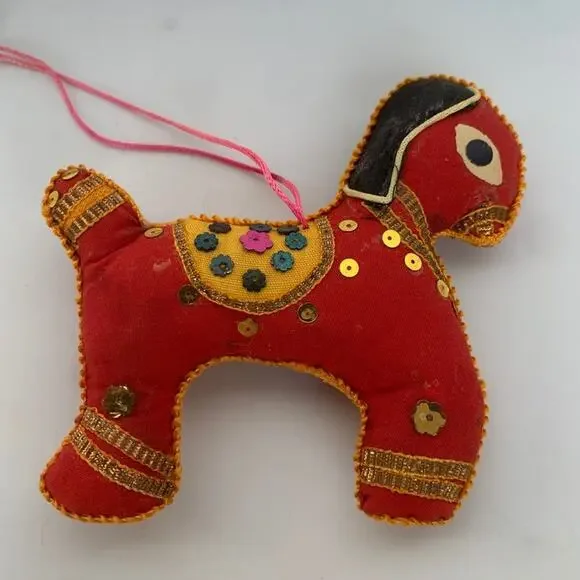 Vintage Folk Art Dog Ornament - Picture 2 of 6